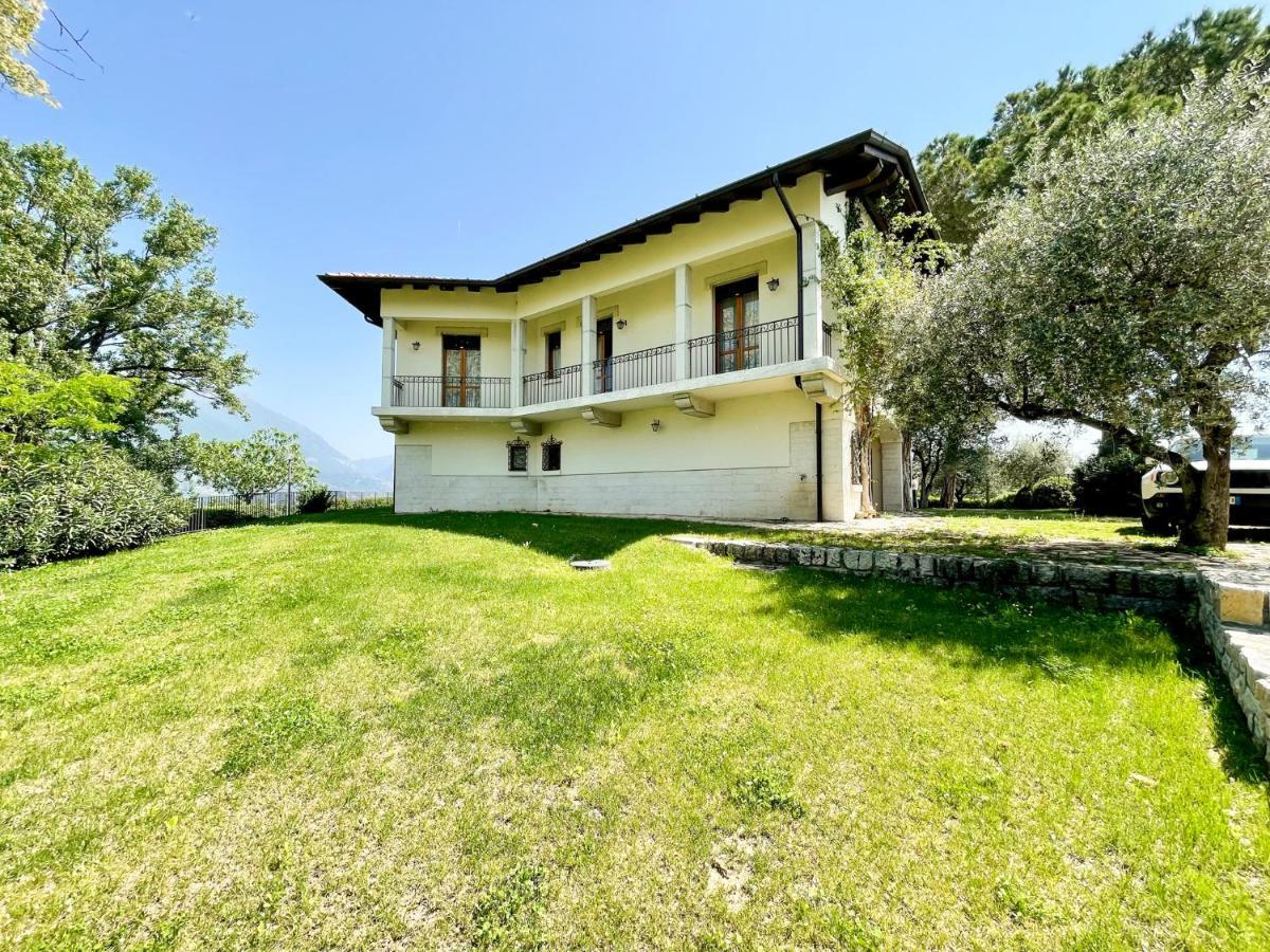 סן פליס דל בנאקו Villa Antonio מראה חיצוני תמונה